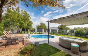 Gorgeous Home In Vodnjan